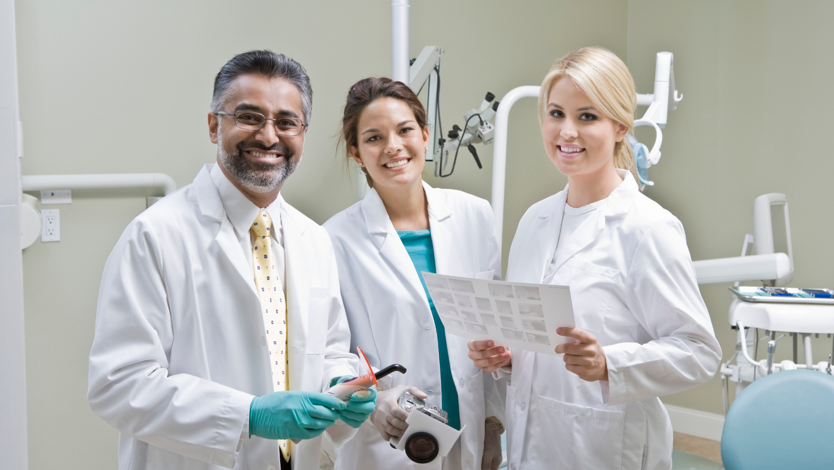 Choosing the right provider for your dental implants